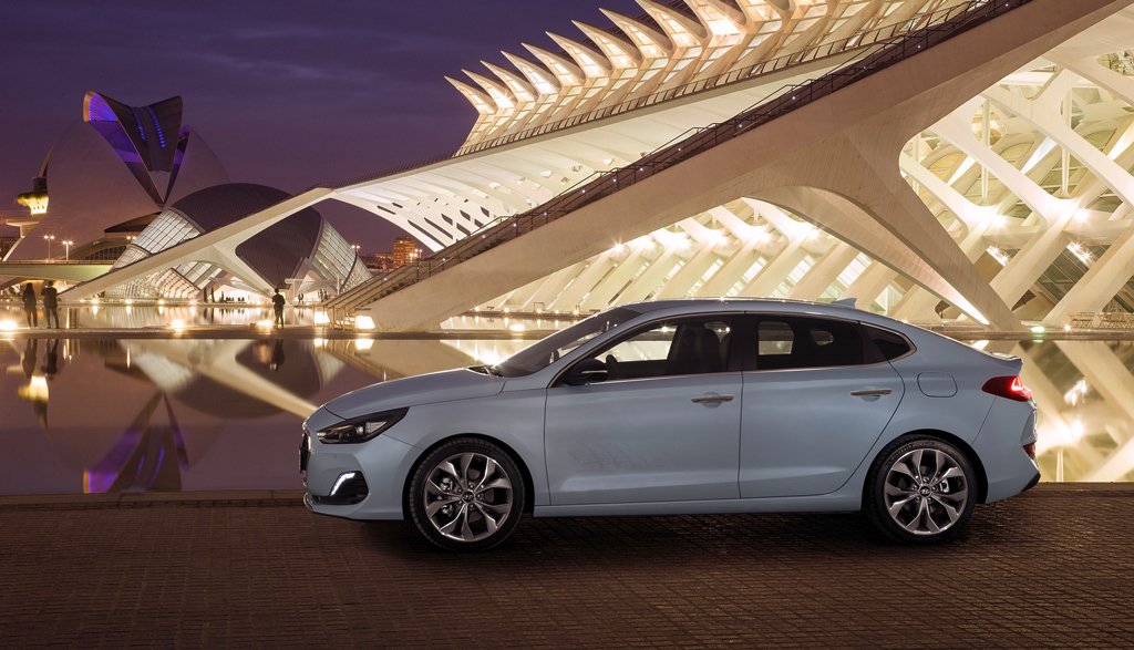 Δ.Τ.: Πρώτη Εμφάνιση για το i30 Fastback στο 3ο Auto Festival της Θεσσαλονίκης Δ.Τ.: Πρώτη Εμφάνιση για το i30 Fastback στο 3ο Auto Festival της Θεσσαλονίκης