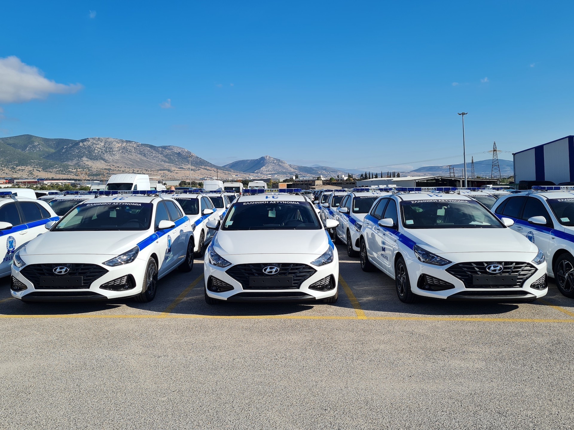 33 νέα περιπολικά Hyundai i30 για την Ελληνική Αστυνομία
