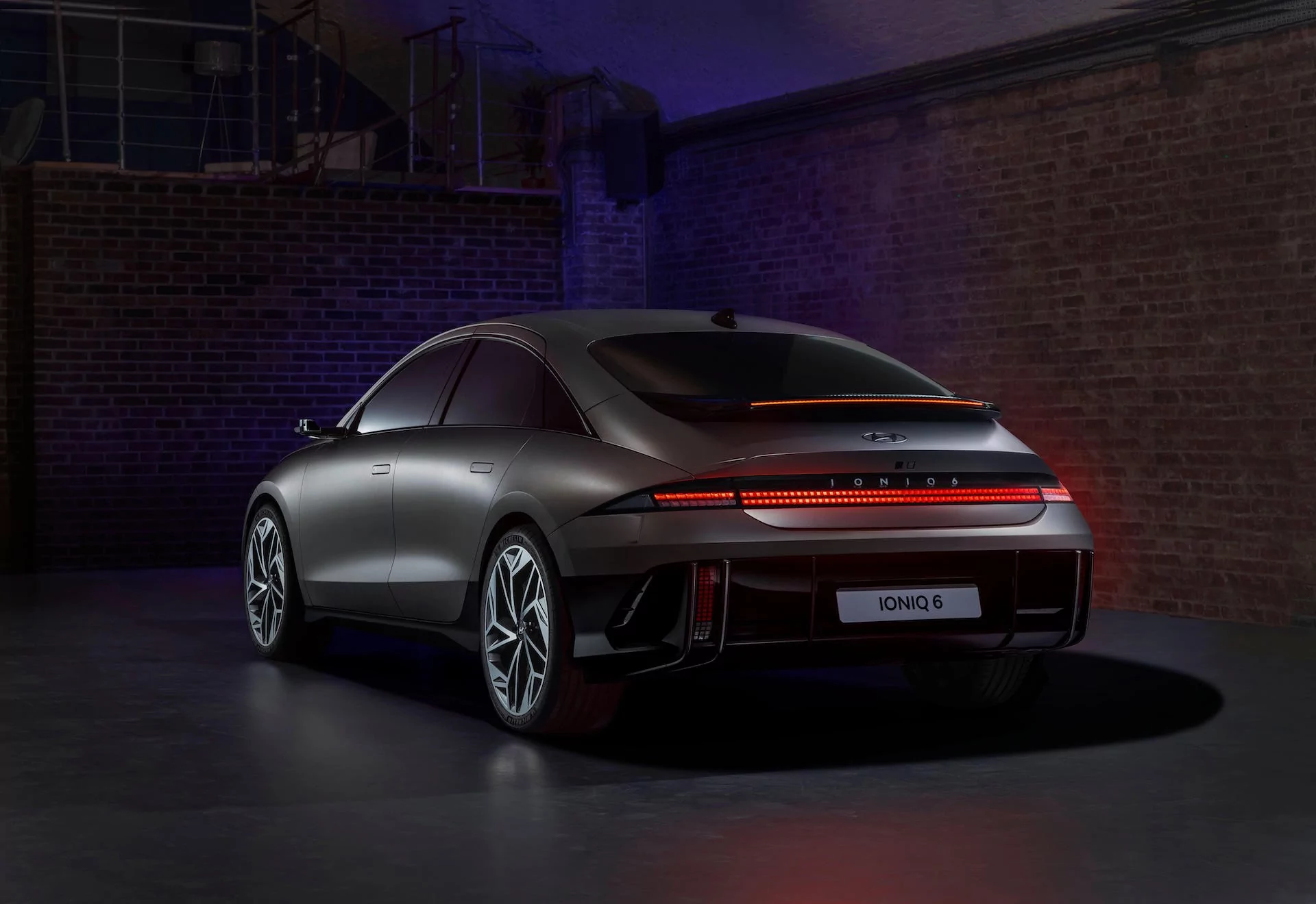 IONIQ