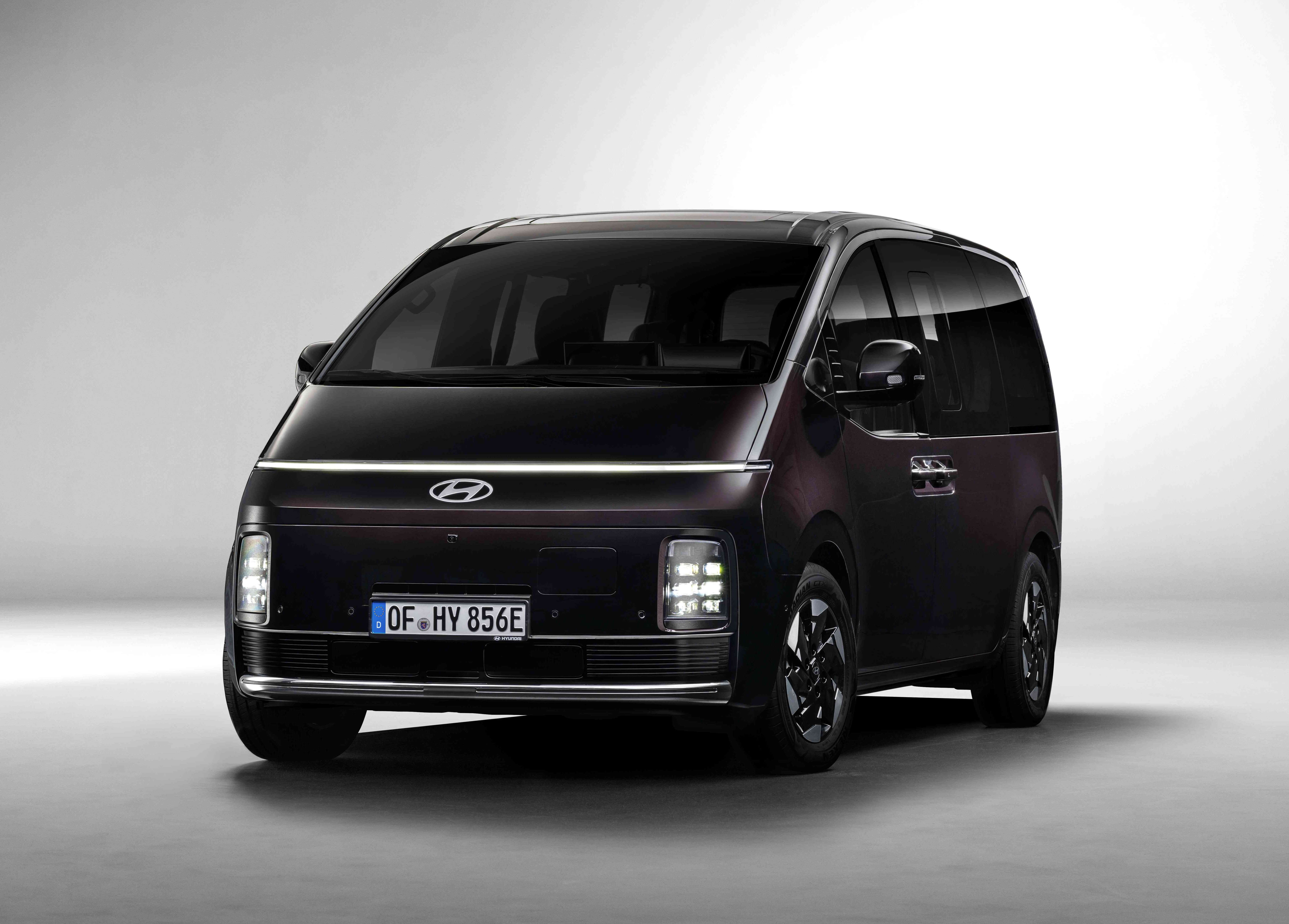 Νέο Hyundai STARIA Electric. Πρακτικότητα και χώροι με μηδενικούς ρύπους