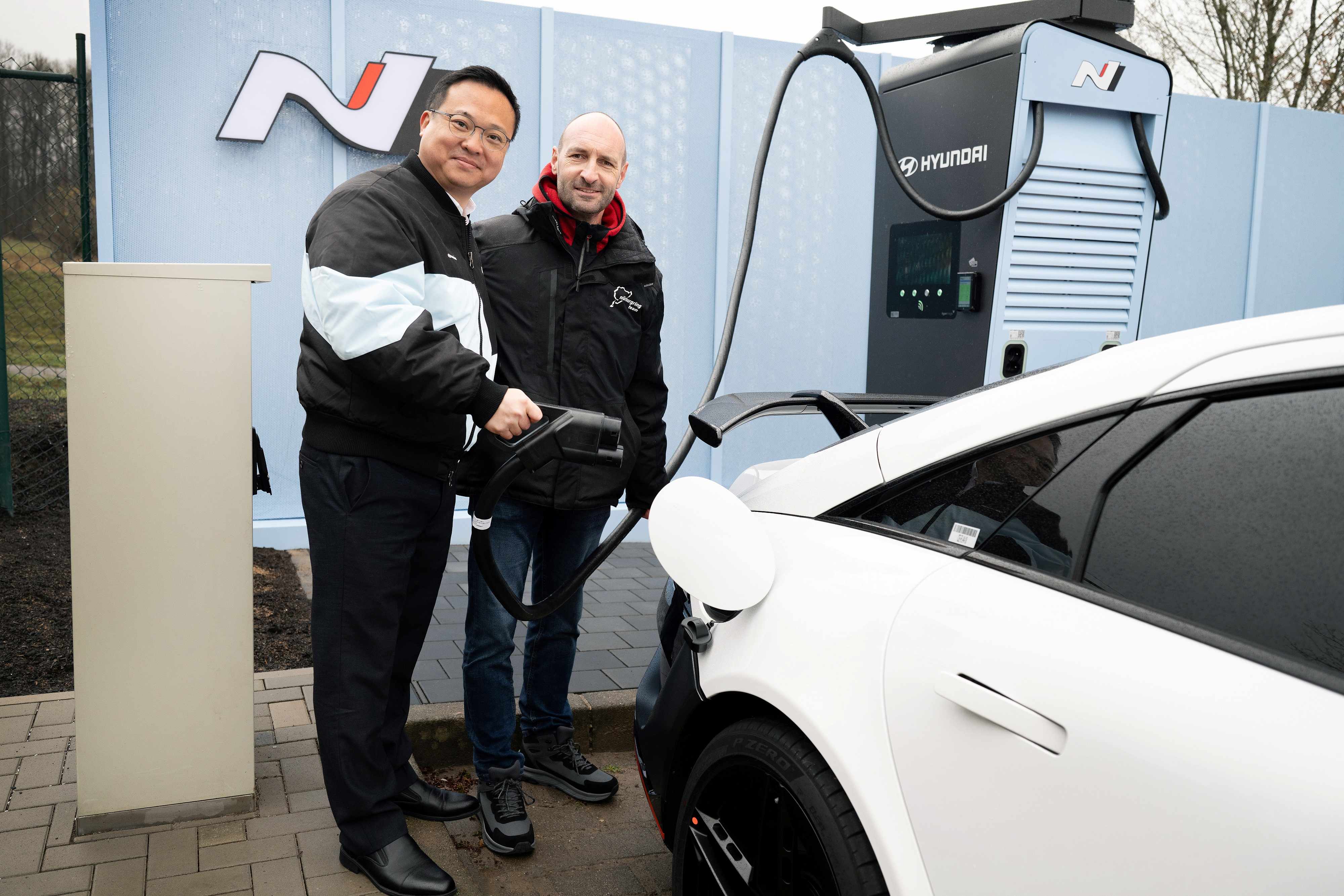 Η Hyundai διαθέτει νέους N Hyper φορτιστές στην πίστα αγώνων του Nürburgring