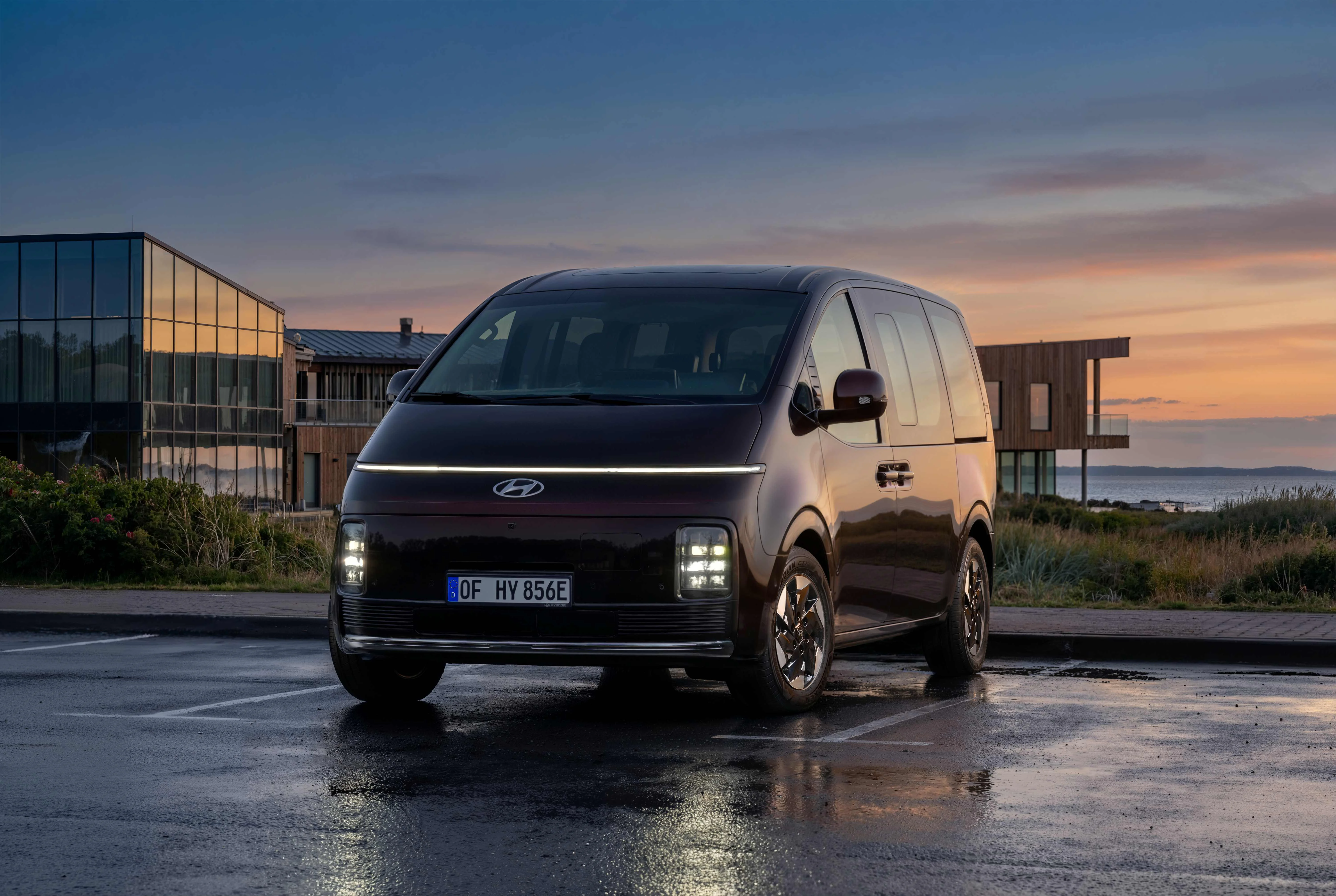 Νέο Hyundai STARIA Electric: Πρακτικότητα και χώροι με μηδενικούς ρύπους